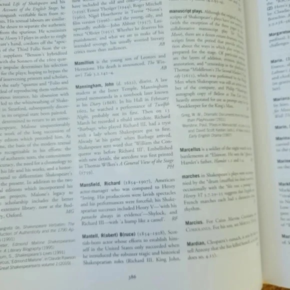 Oxford Companion to Shakespeare - Picture 9 of 9